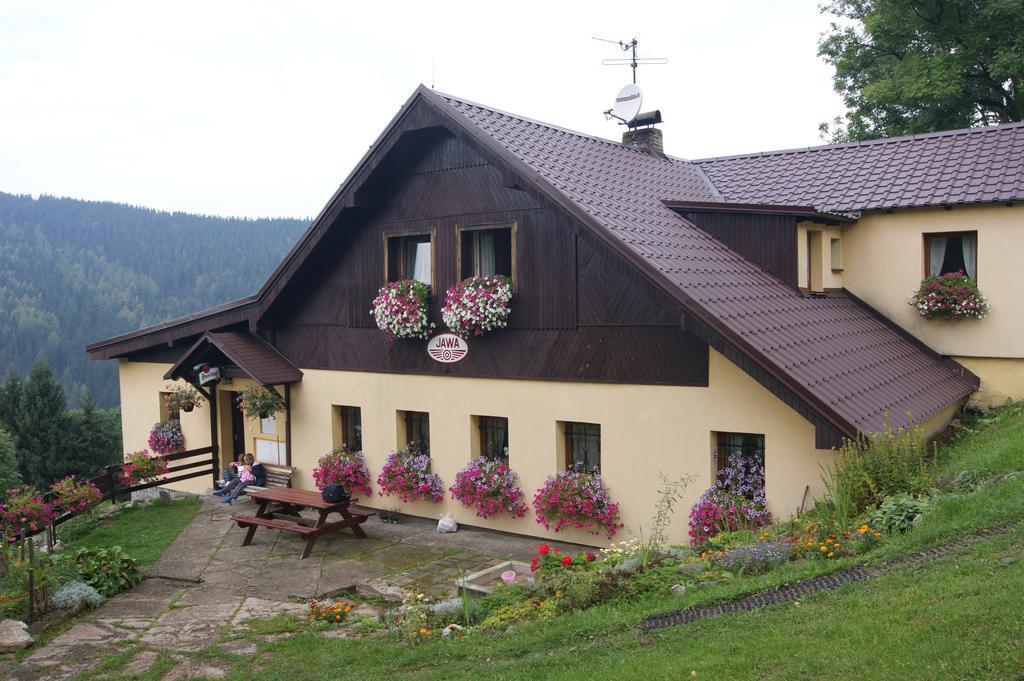 Chata Jawa Hotel Strážné Esterno foto
